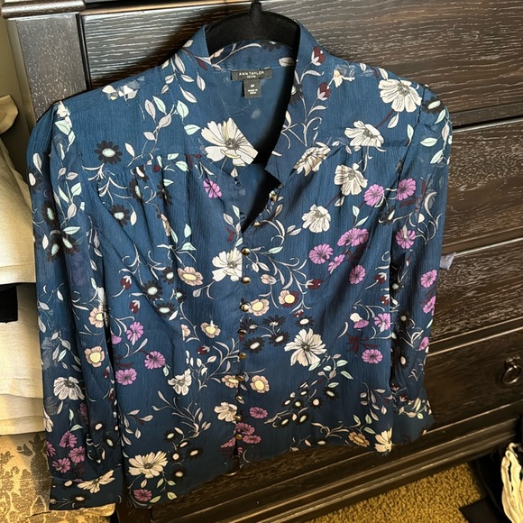 Like New Ann Taylor Blouse MP - Picture 1 of 7